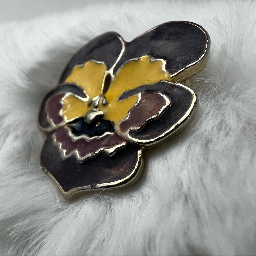 Pansy Pin/Brooch - Picture 2 of 8